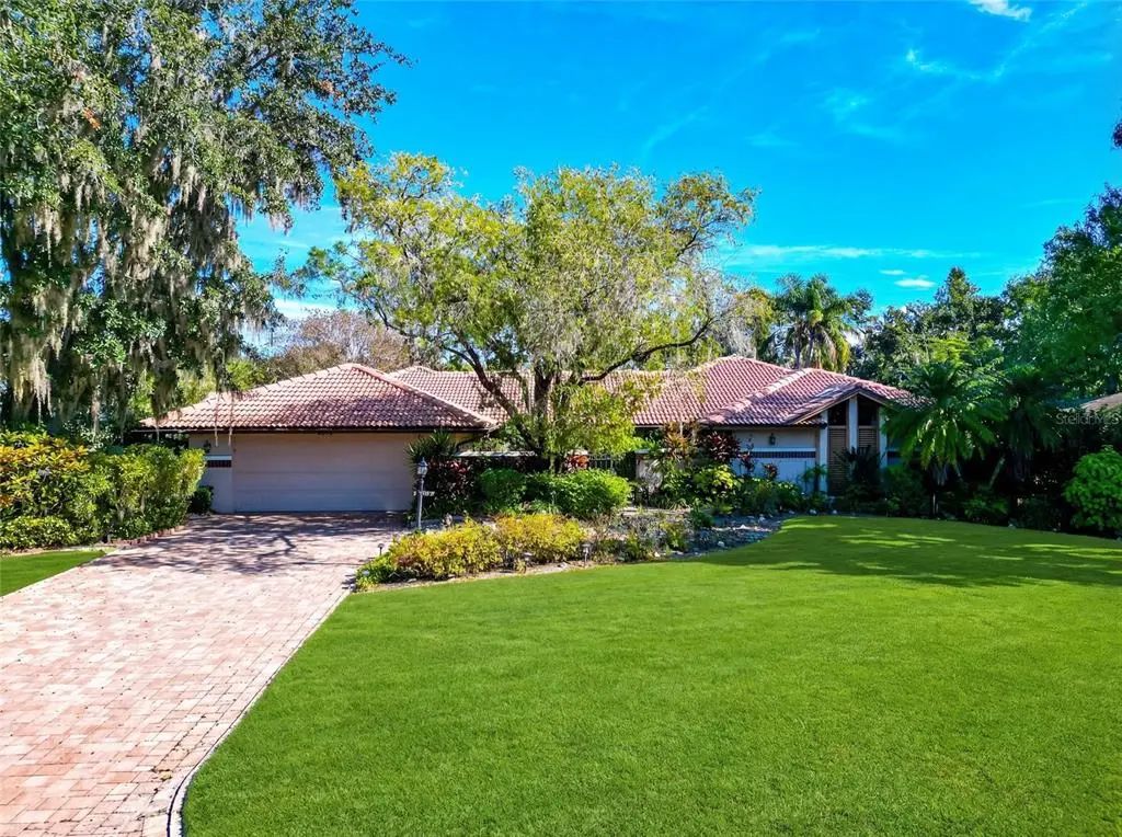 6976 Country Lakes Circle, SARASOTA