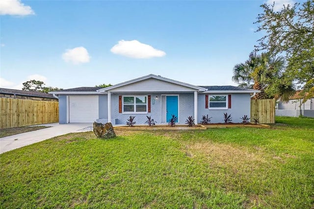 1820 Solar Drive, HOLIDAY