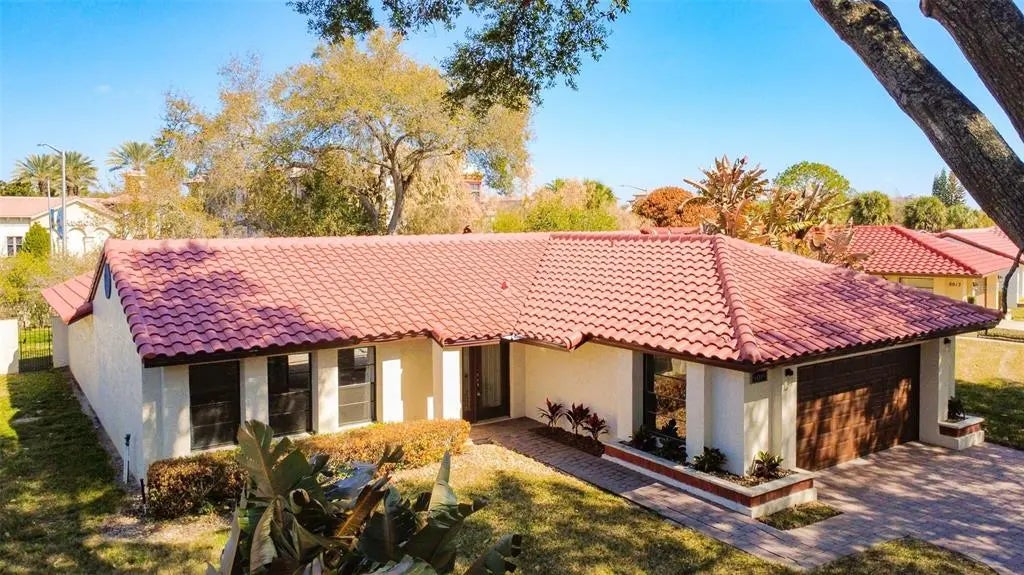 8019 N Madeira Court, ORLANDO