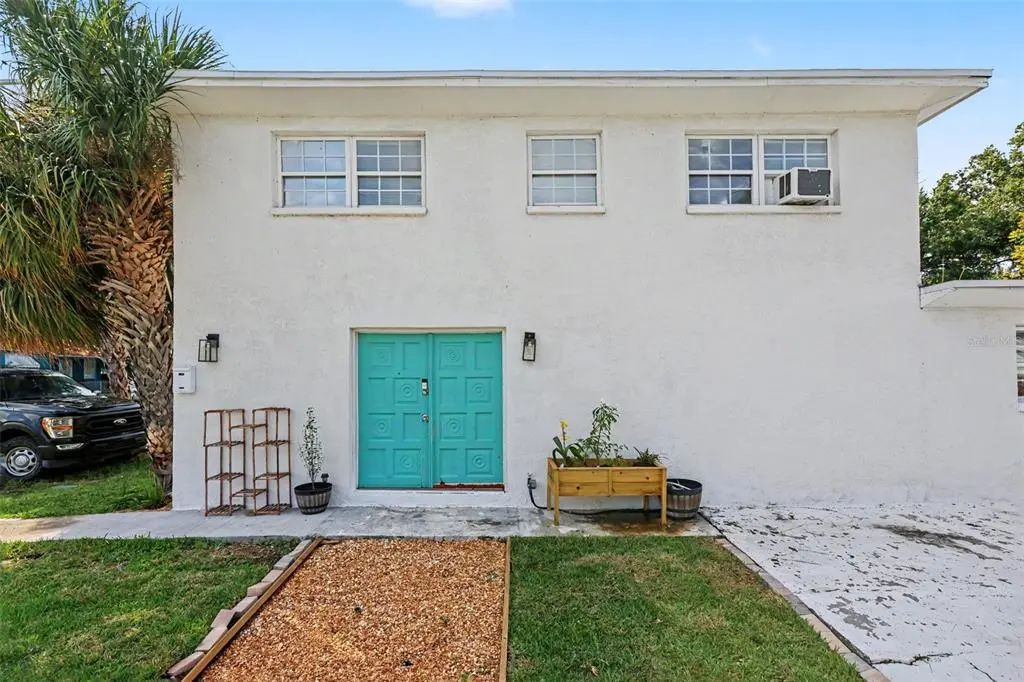 301 W Chelsea Street, TAMPA