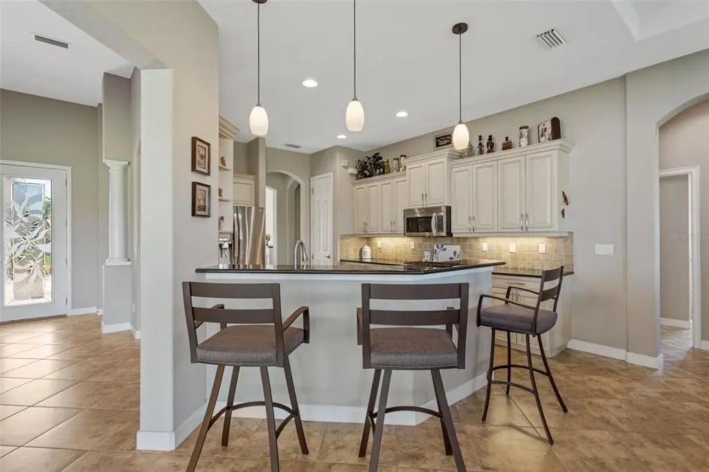 Gulf Shores Realty: 10 ce9f78559f2c6617450d330f348719c6 l