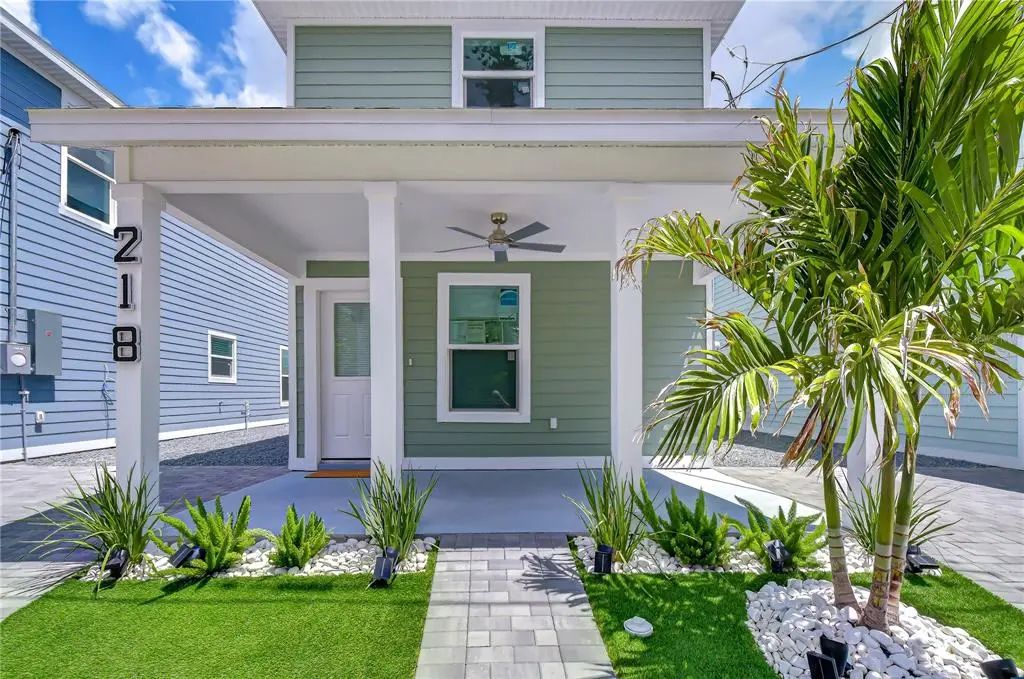 218 8th Avenue Drive W, BRADENTON