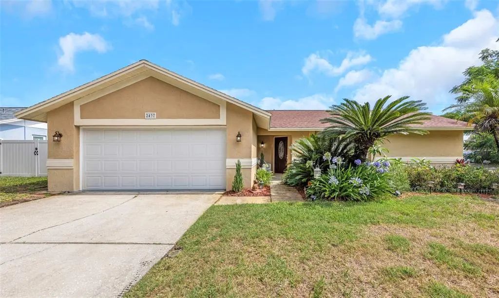 2437 Hawk Avenue, PALM HARBOR