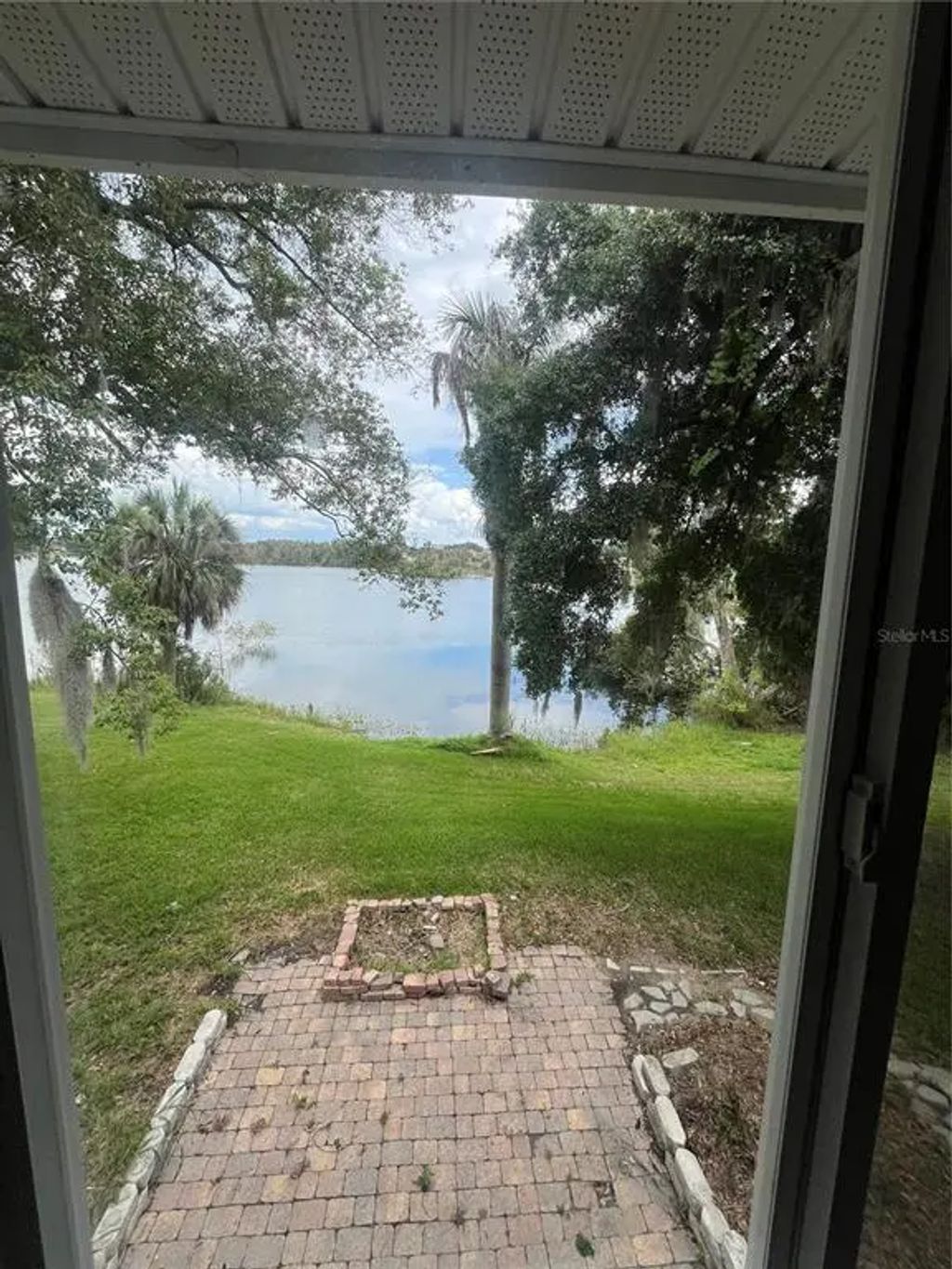2997 S Grove Street, EUSTIS
