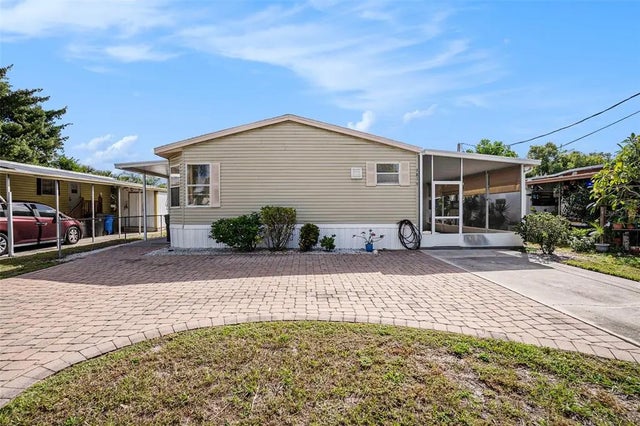 5813 Coventry Drive, TAMPA