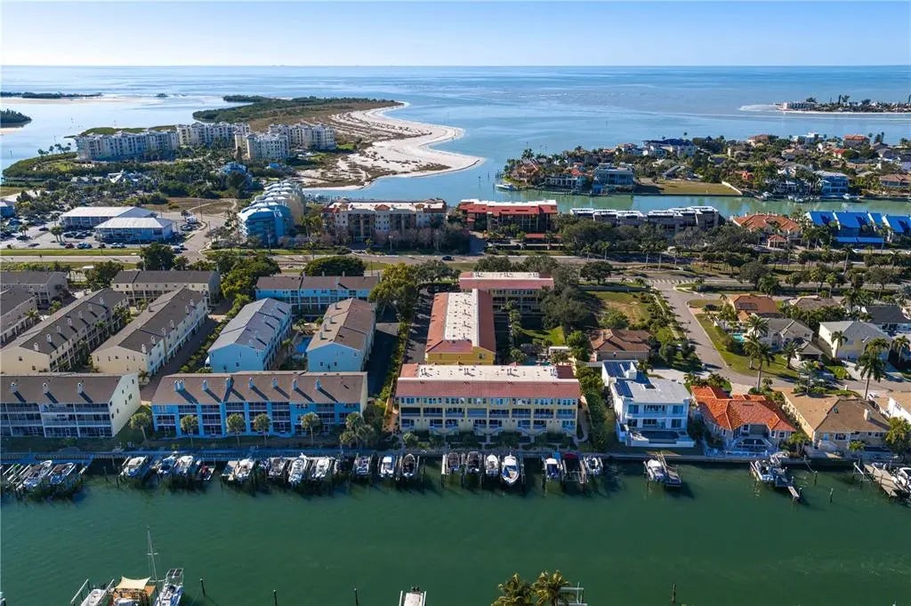 1067 Pinellas Bayway S, ST PETERSBURG