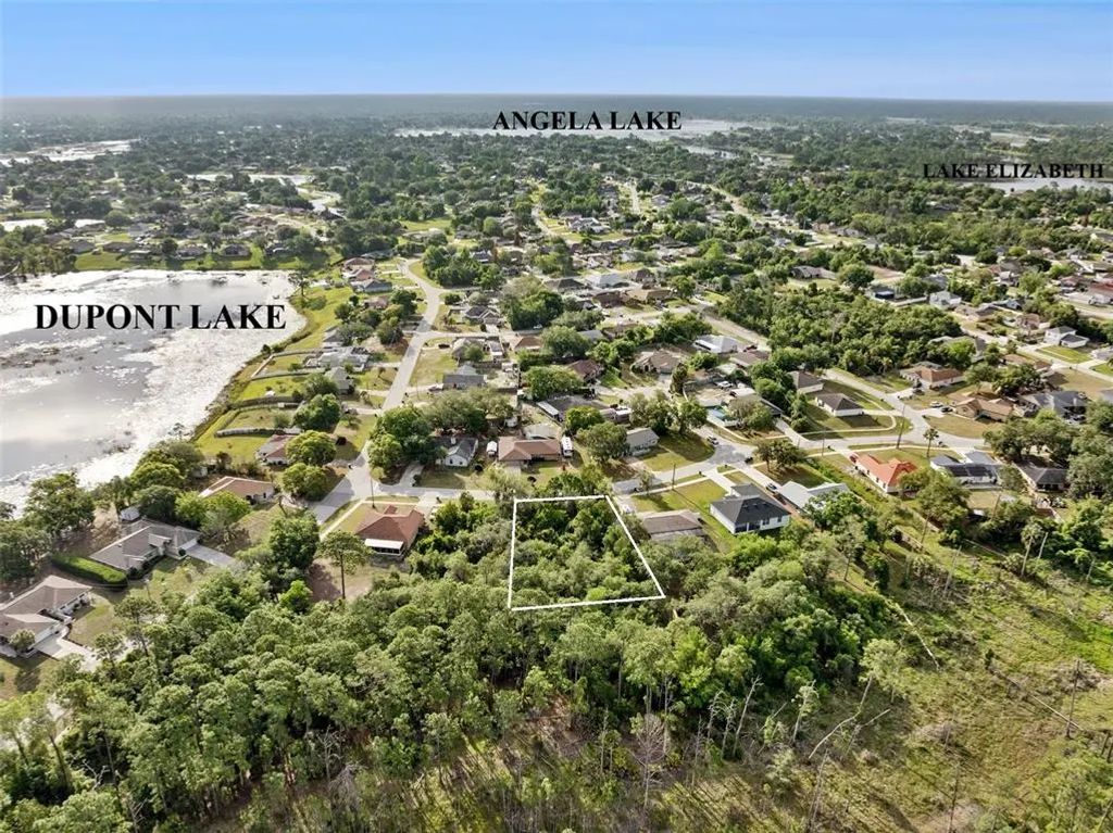 1672 Gregory Drive, DELTONA