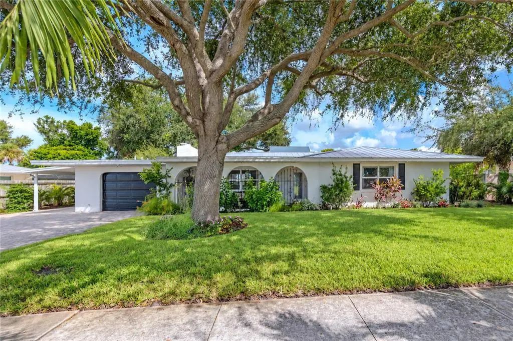 324 Beach Road, VENICE