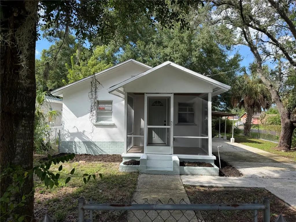3636 E North Bay Street, TAMPA