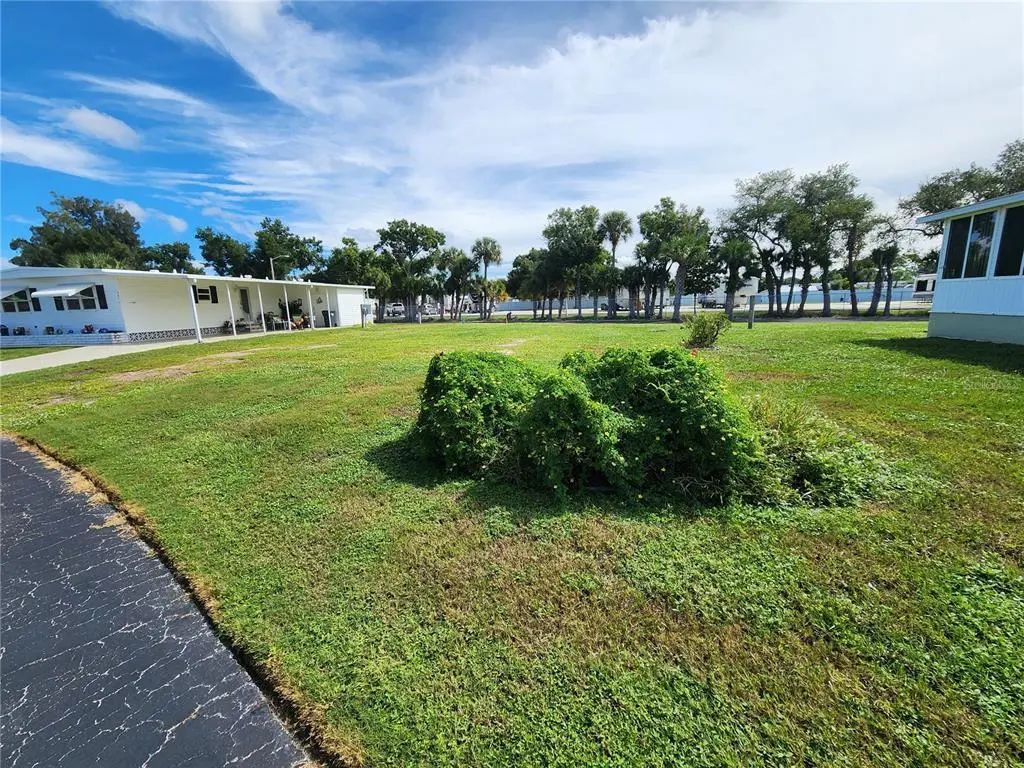 5515 Denmark Drive, BRADENTON