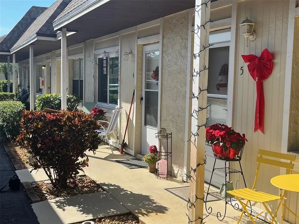 670 Green Valley Road F5, PALM HARBOR