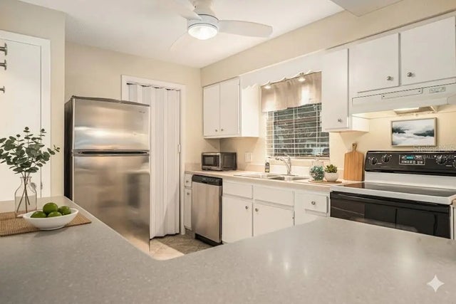 11200 102nd Avenue 16, SEMINOLE