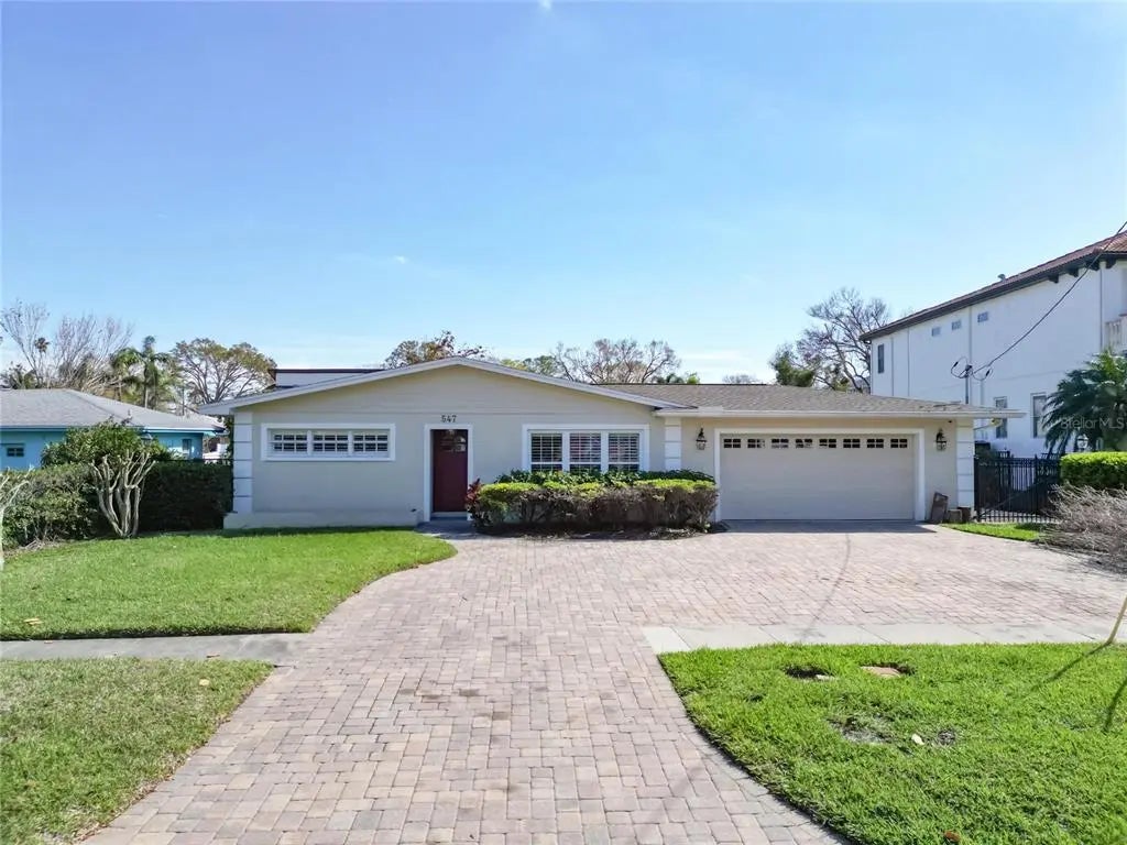 547 Suwanee Circle, TAMPA
