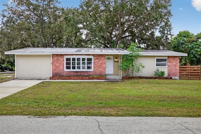 3711 Pinellas Avenue, SAFETY HARBOR