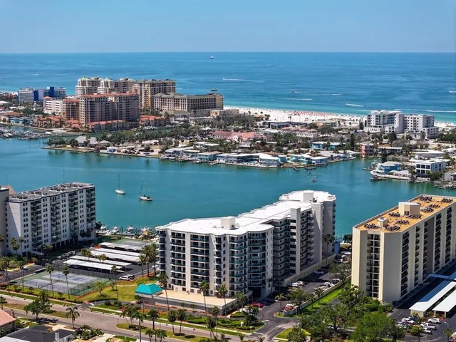 670 Island Way 604, CLEARWATER BEACH