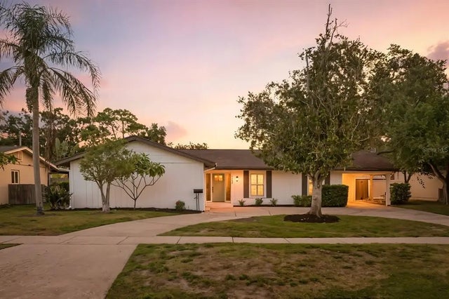 3307 Nakora Drive, TAMPA