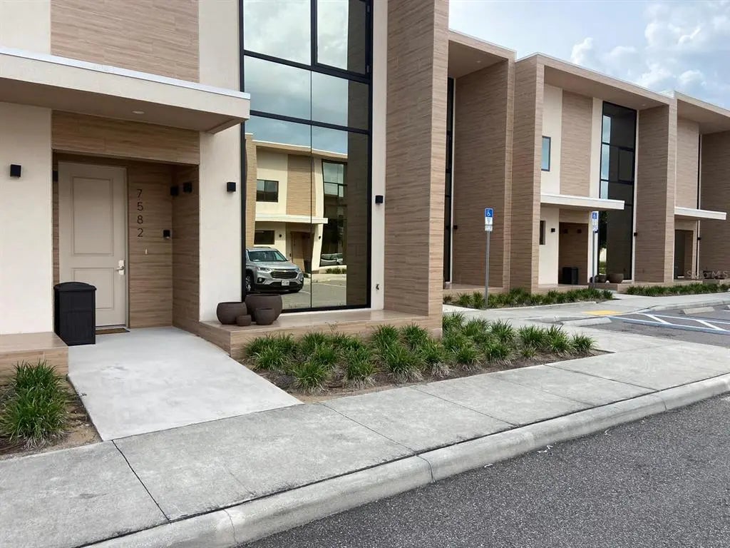 7582 Brooklyn Drive, KISSIMMEE