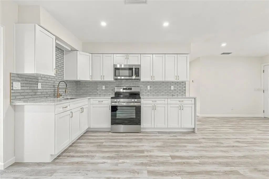 4147 Raccoon Loop, NEW PORT RICHEY Property Listing: MLS® #TB8559595