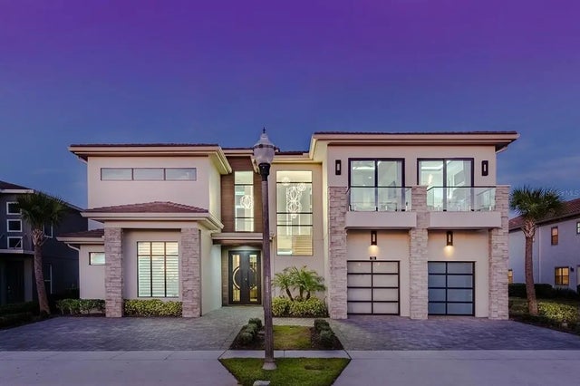 751 Golden Bear Dr, REUNION