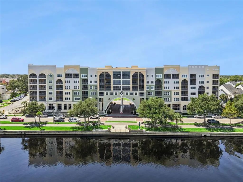 225 W Seminole Boulevard 603, SANFORD
