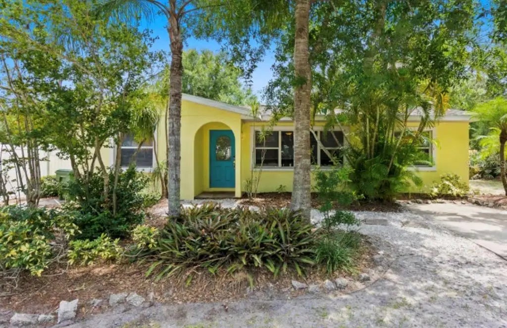2202 Hyde Park Street, SARASOTA