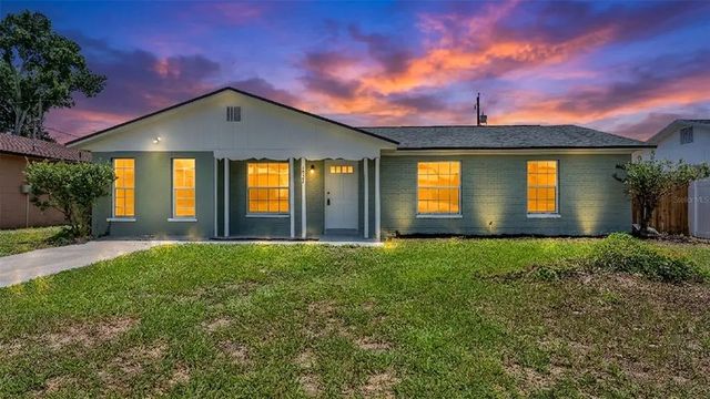 1726 Cordova Circle W, LAKELAND