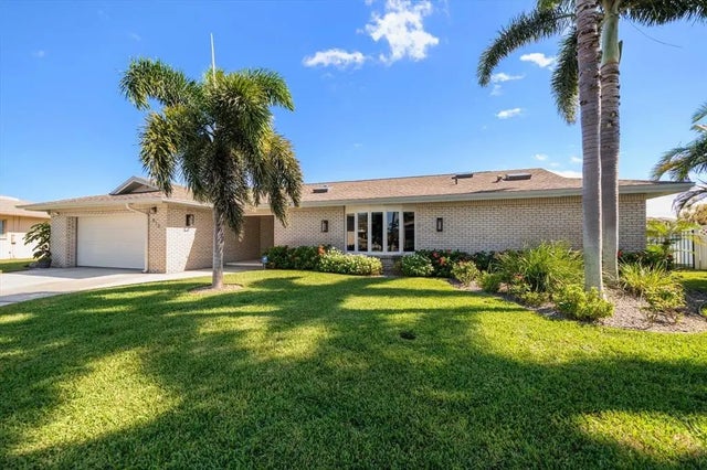 615 Harbor Island, CLEARWATER BEACH