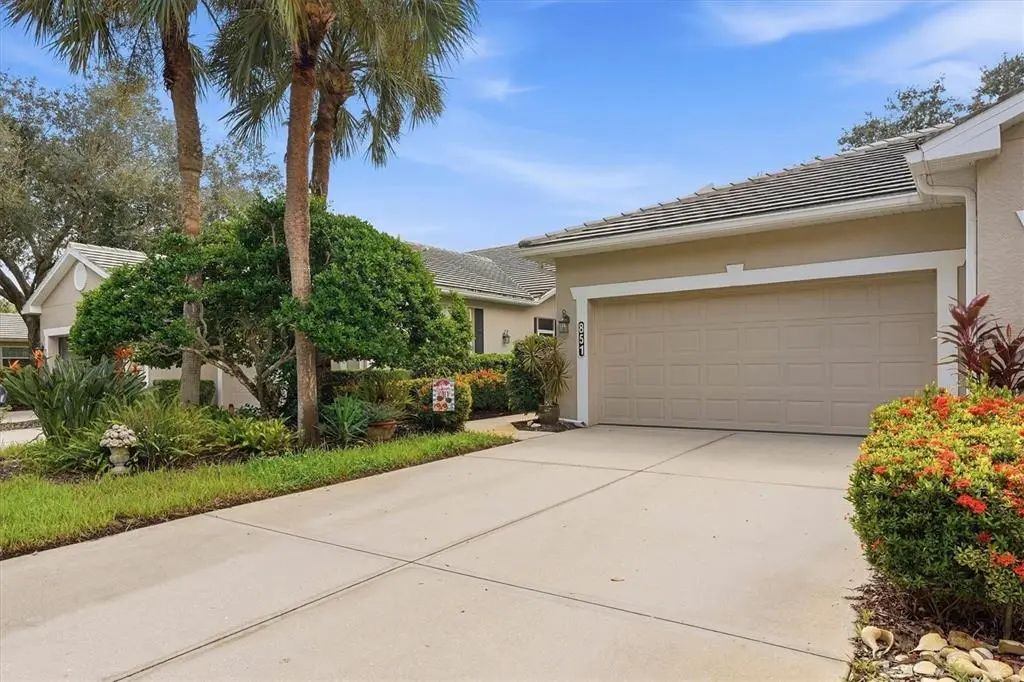 851 Tartan Drive 11, VENICE