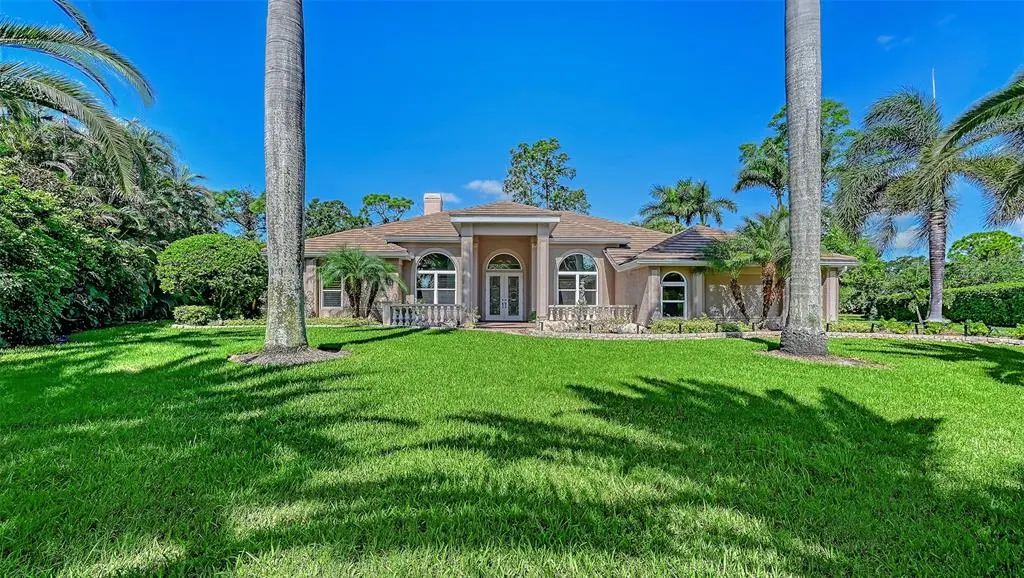 8866 Bloomfield Boulevard, SARASOTA