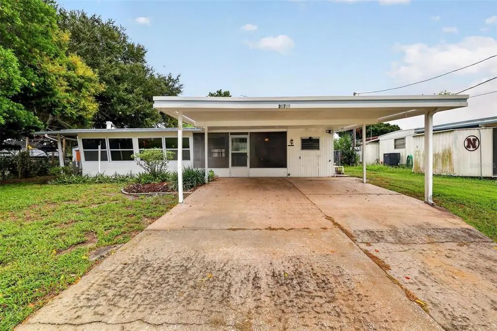 31722 Imperial Drive, TAVARES
