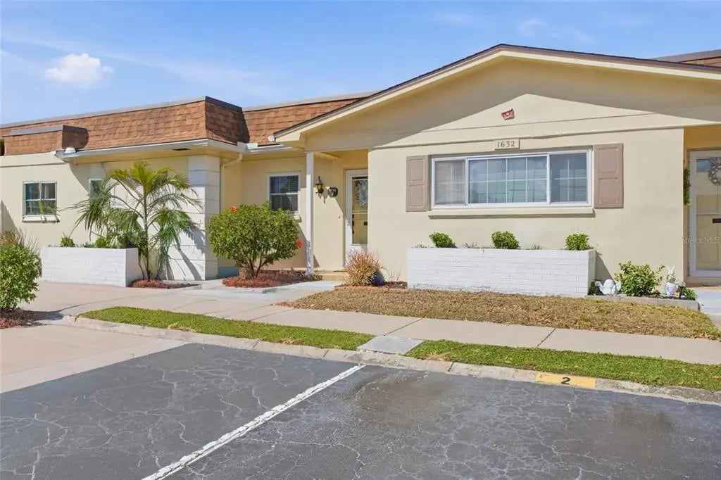 1632 S Lake Avenue 3, CLEARWATER