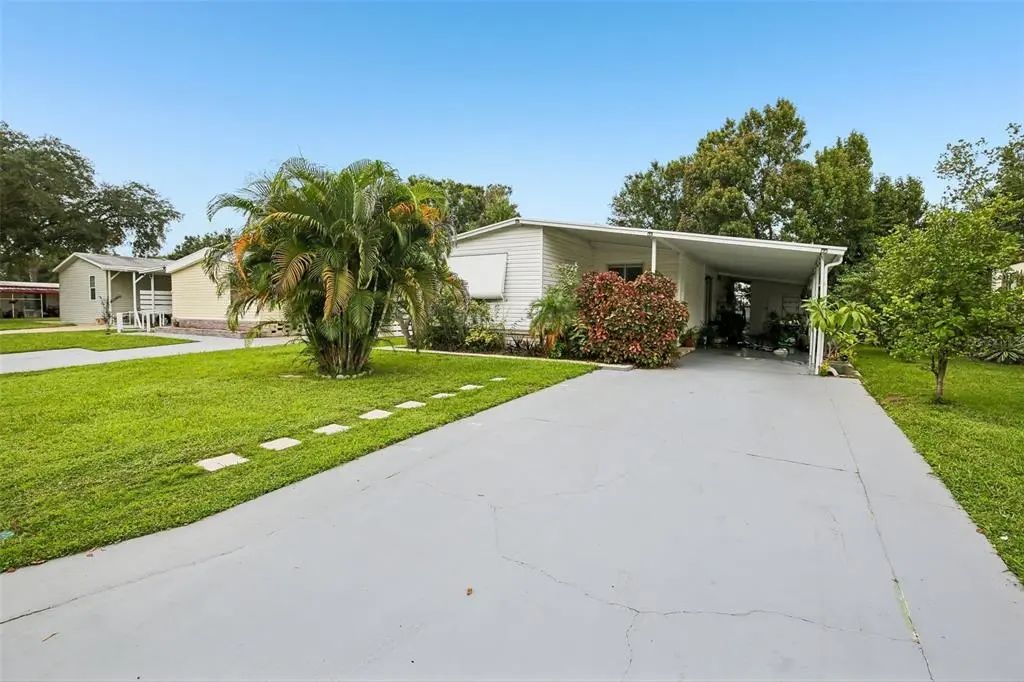 8807 Sheldon West Drive, TAMPA