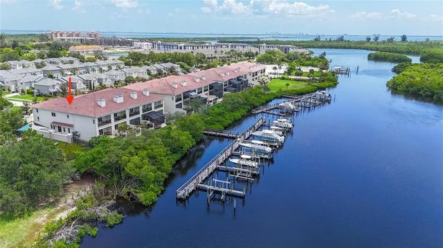 1008 Paseo Del Rio Ne, ST PETERSBURG