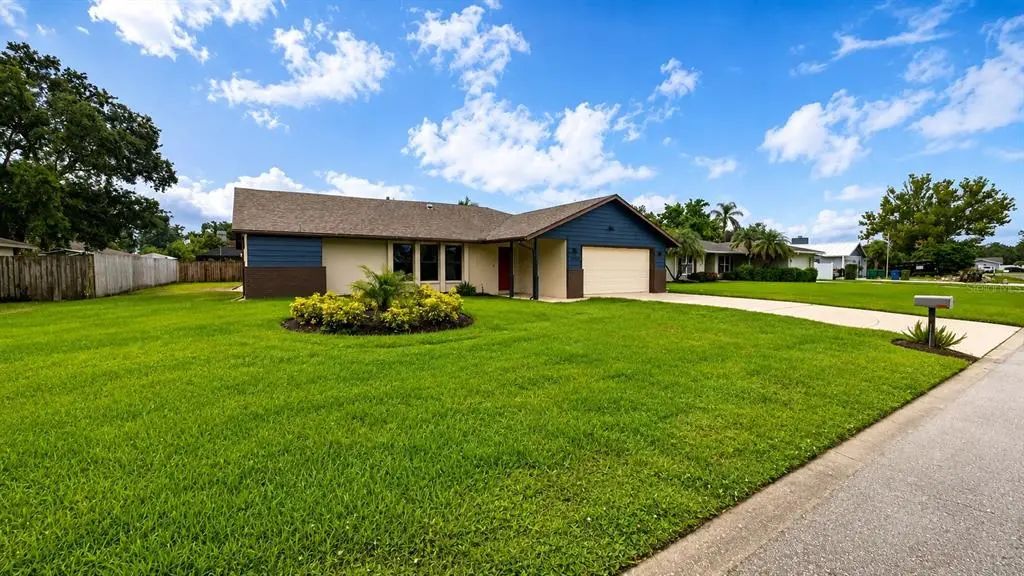 1526 Georgetowne Lane, SARASOTA