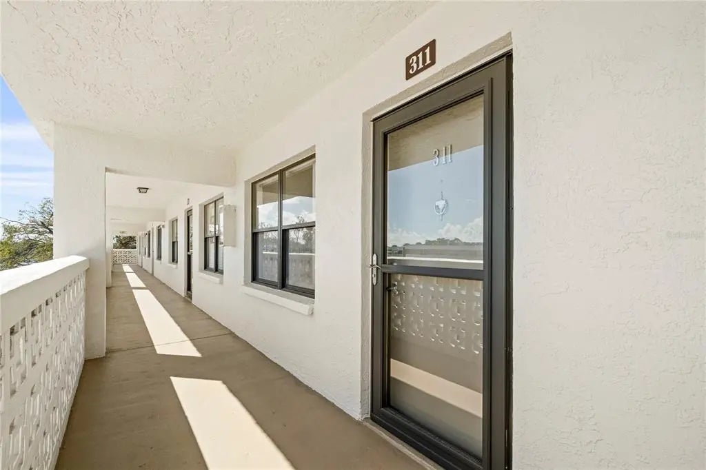 4910 Bay Street Ne 311, ST PETERSBURG