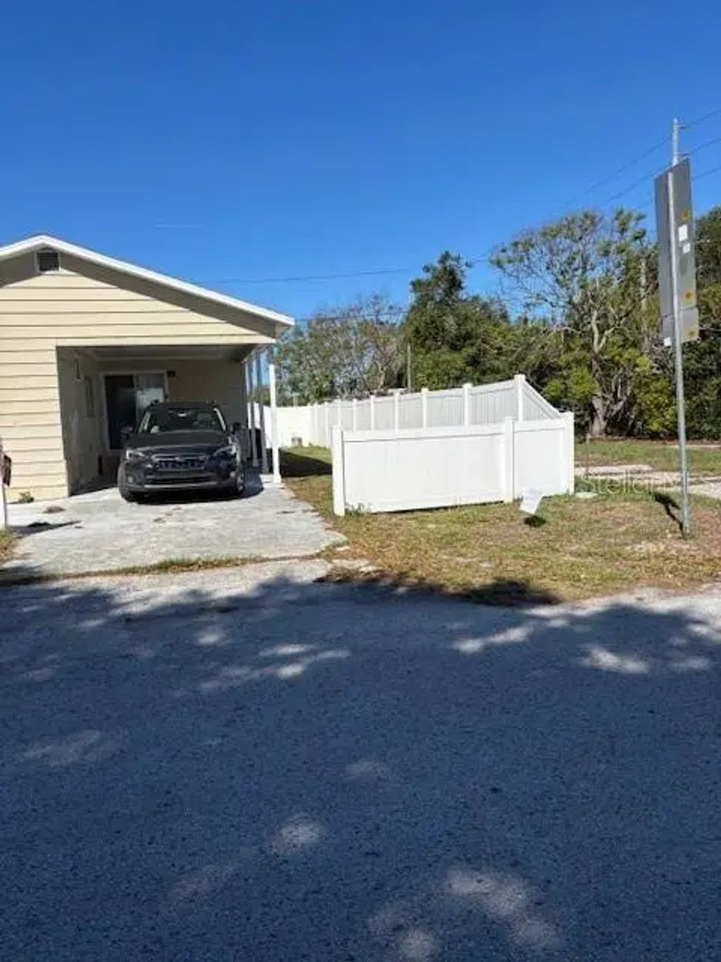 1945 Rally Lane, HOLIDAY