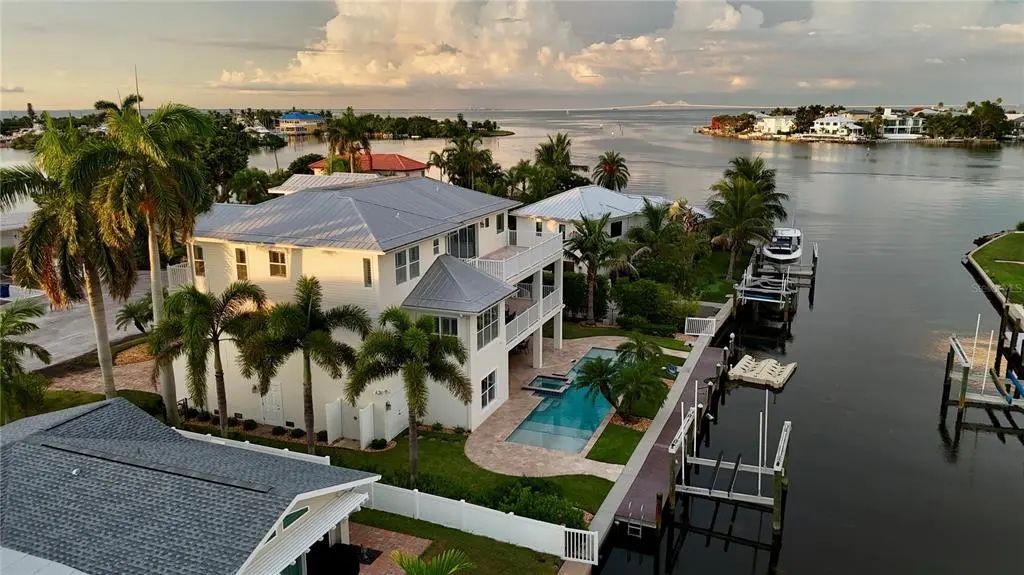529 77th Street, HOLMES BEACH
