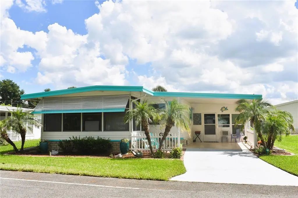 410 Hawthorne Boulevard, LEESBURG