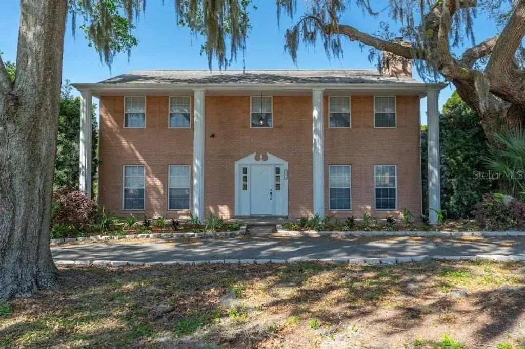 5308 County Road 122, WILDWOOD