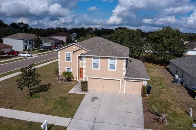 101 Pine Rustle Lane, AUBURNDALE