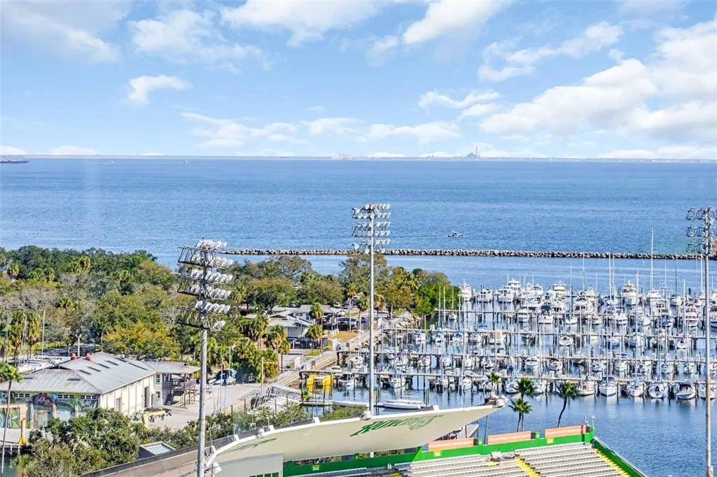 301 1st Street S 1404, ST PETERSBURG