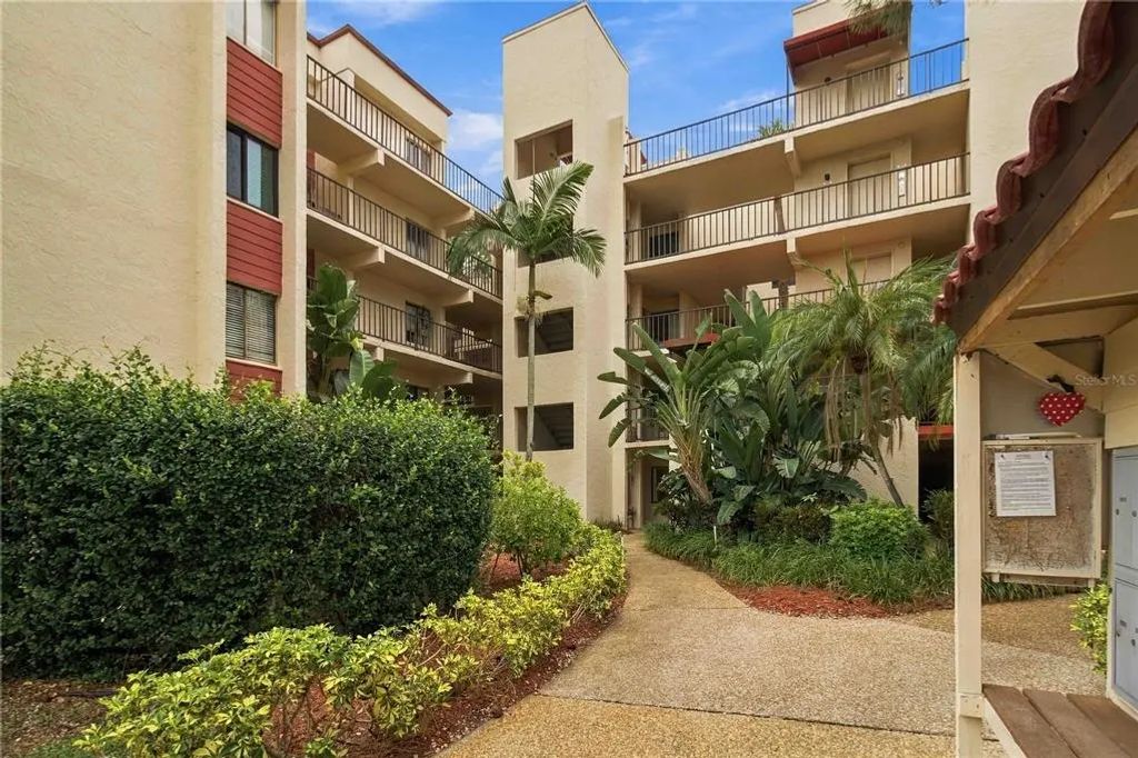 7500 40th Avenue W 105, BRADENTON