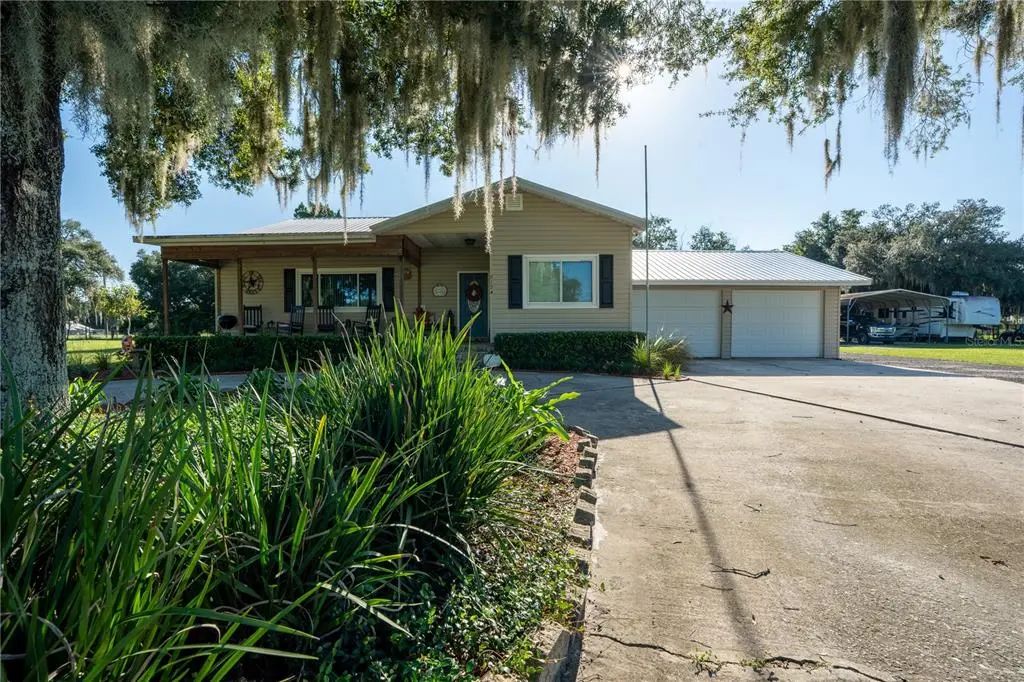 2124 Fox Run Lane, LAKE WALES