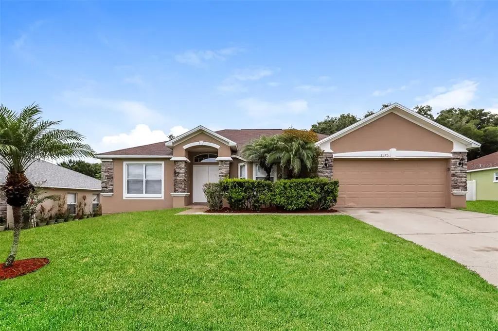 8375 Greystone Drive, LAKELAND
