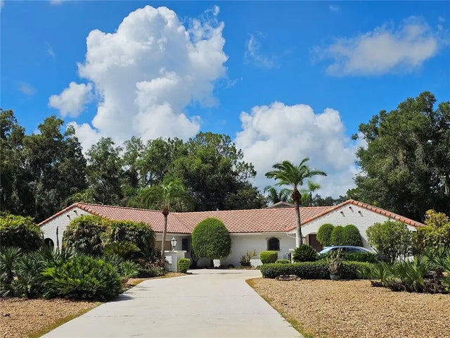 200 Island Way, WINTER HAVEN