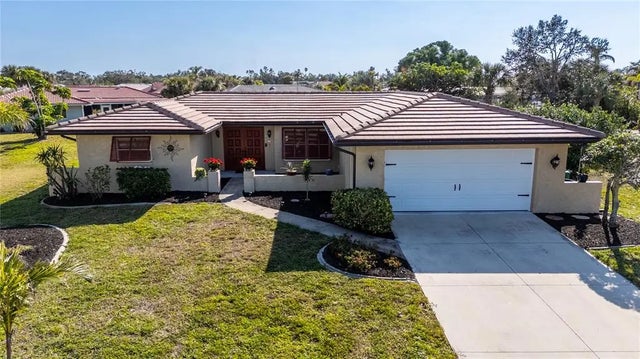 14 Stone Mountain Boulevard, ENGLEWOOD