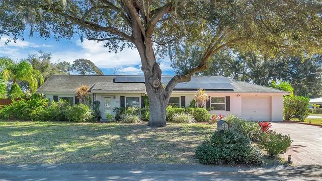 105 Owen Circle S, AUBURNDALE
