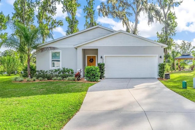 944 Belle Oak Drive, LEESBURG
