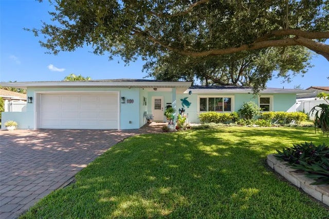 1131 45th Avenue Ne, ST PETERSBURG