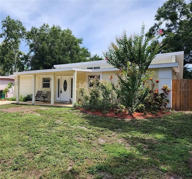 1155 7th Street N, SAFETY HARBOR